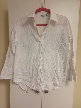 Zara XS Classic White Button-Up Shirt